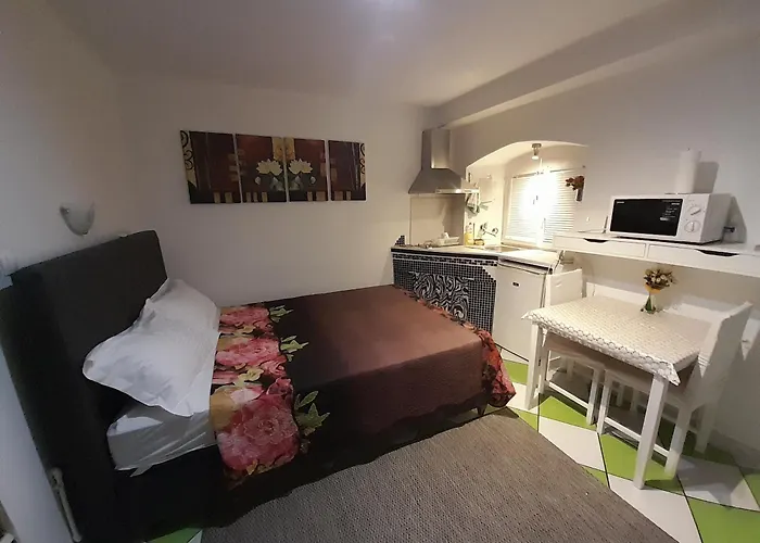 Split Studio Irisha